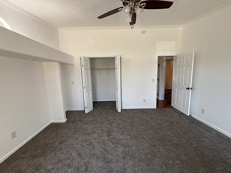 321 E Harden St — Photo 24