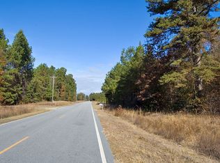 River Road, white oak, NC 28399