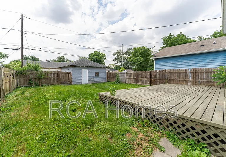 1042 Saint Paul St — Photo 12