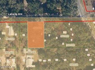 709 Lehardy Ave, Crescent City, FL 32112