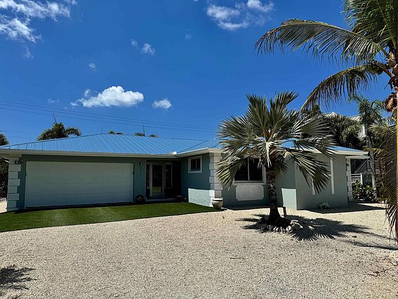 3rd image of 240 Southwinds Dr