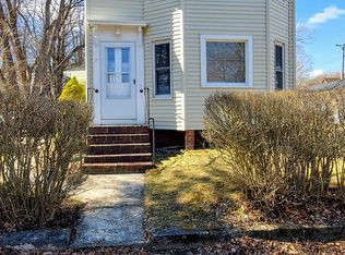 22 Lebaron Ave FLOOR 1, Middleboro, MA 02346