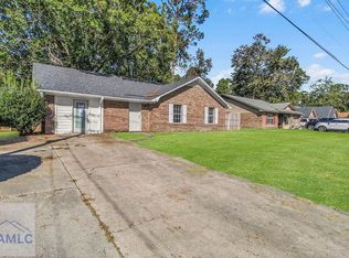 832 Ridgewood Way, Hinesville, GA 31313