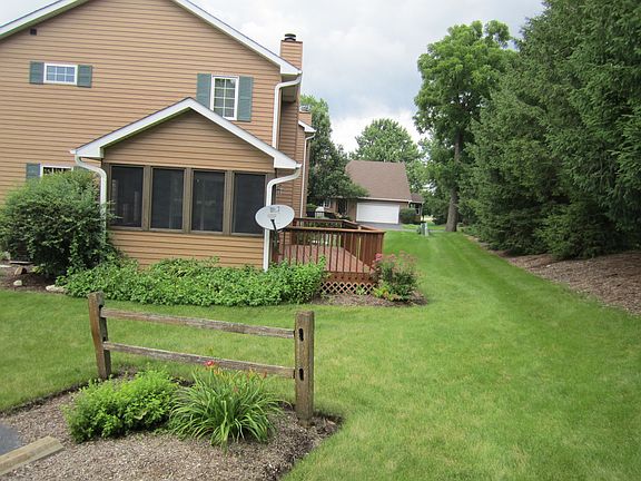 3rd image of 2102 Creek Ct