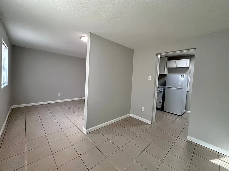 204 Courtyard Cir — Photo 108