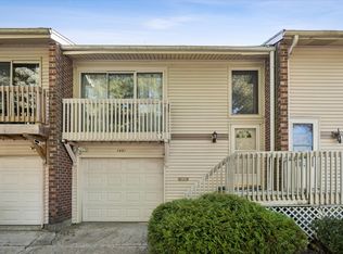 1451 Elder Dr, Aurora, IL 60506