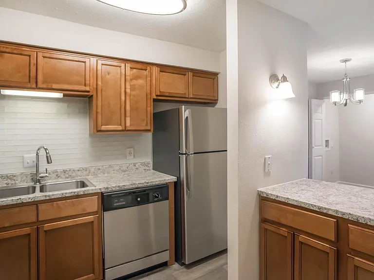 Chase Cove Apartments — Photo 118