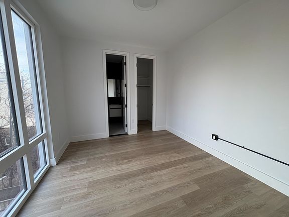 5th image of 139 Frost St #4D