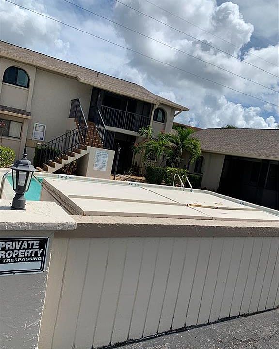 1st image of 610 SW 47th Ter APT 5