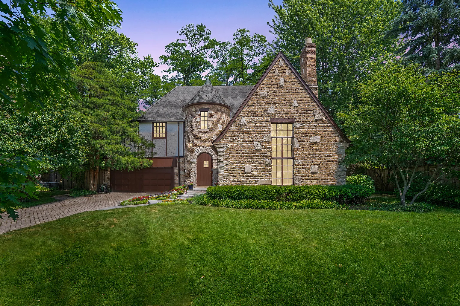 185 Fuller Ln photo 1