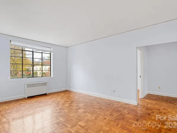 1121 Myrtle Ave APT 33, Charlotte, NC 28203