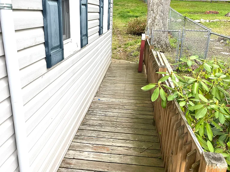522 Dell Rd — Photo 18