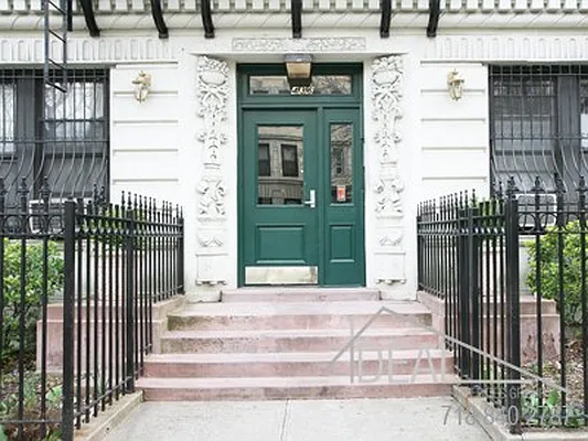 Sold by Ideal Properties Group | media 11