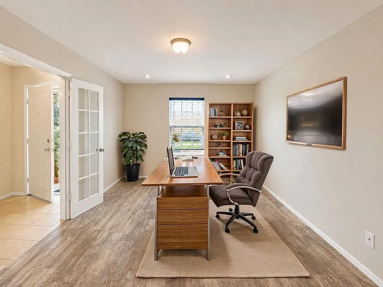 433 Magma Dr — Photo 4
