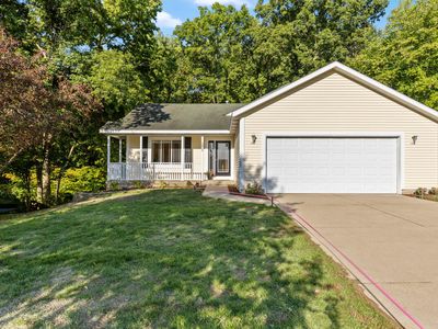 5819 Grand Oaks Dr NE, Comstock Park, MI, 49321