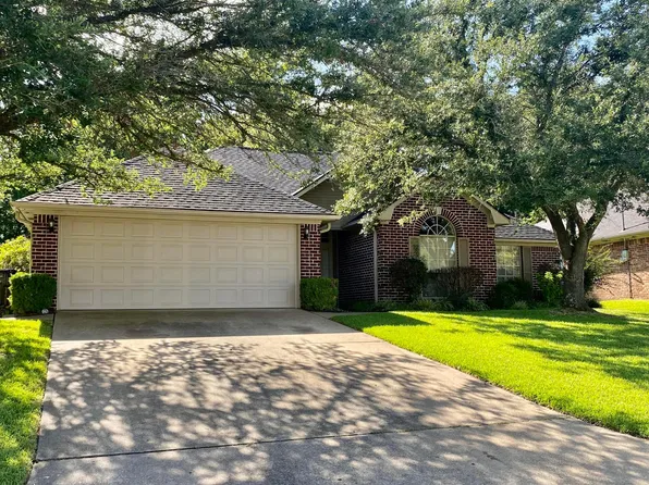 3709 Camelot Ct, Longview, TX 75605