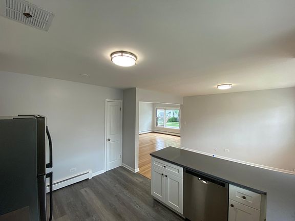 4th image of 1027 Dunlop Ave APT 1