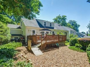 18 Longview Rd, Livingston, NJ 07039