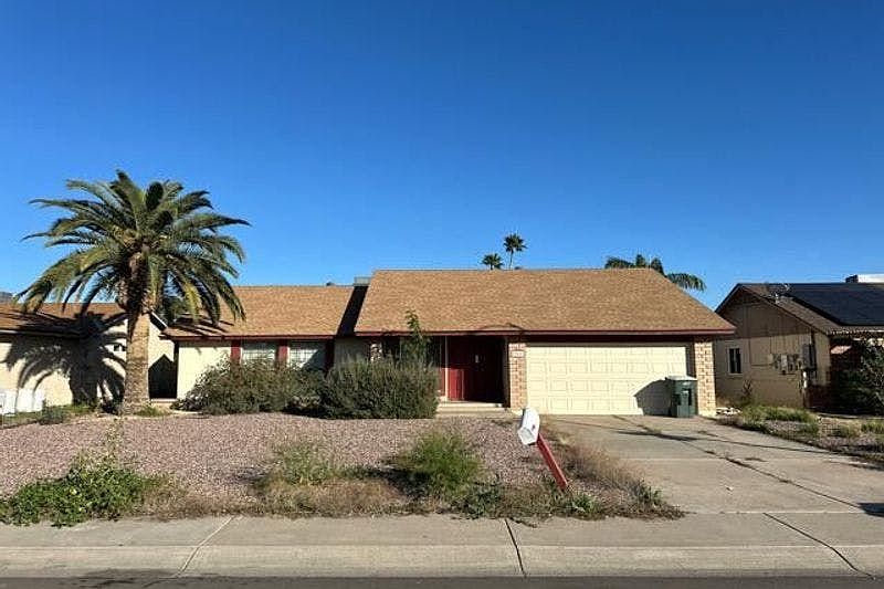 1st image of 19621 N 3rd Dr