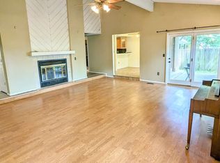 7720 S Lakewood Ave E, Tulsa, OK 74136