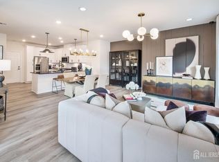 25 Tuckman Dr S, Monmouth Junction, NJ 08852