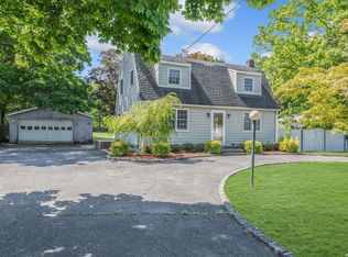 674 Johnson Ave, Lake Ronkonkoma, NY 11779
