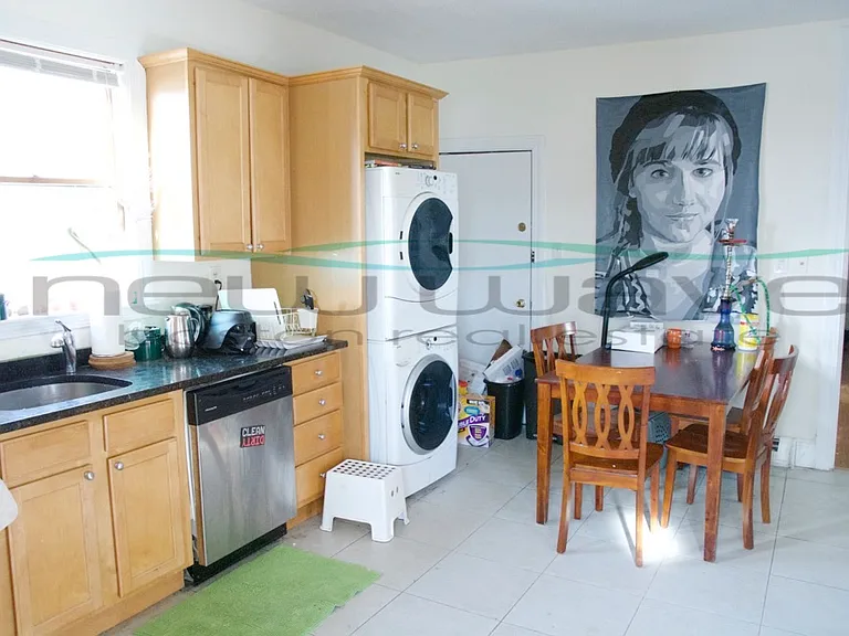 64 Fisher Ave #2 — Photo 9