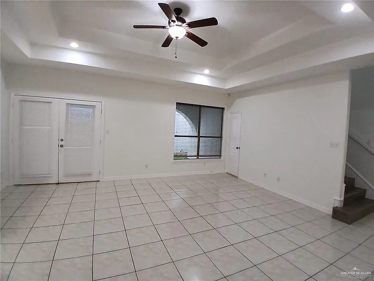 130 San Jacinto St — Photo 7