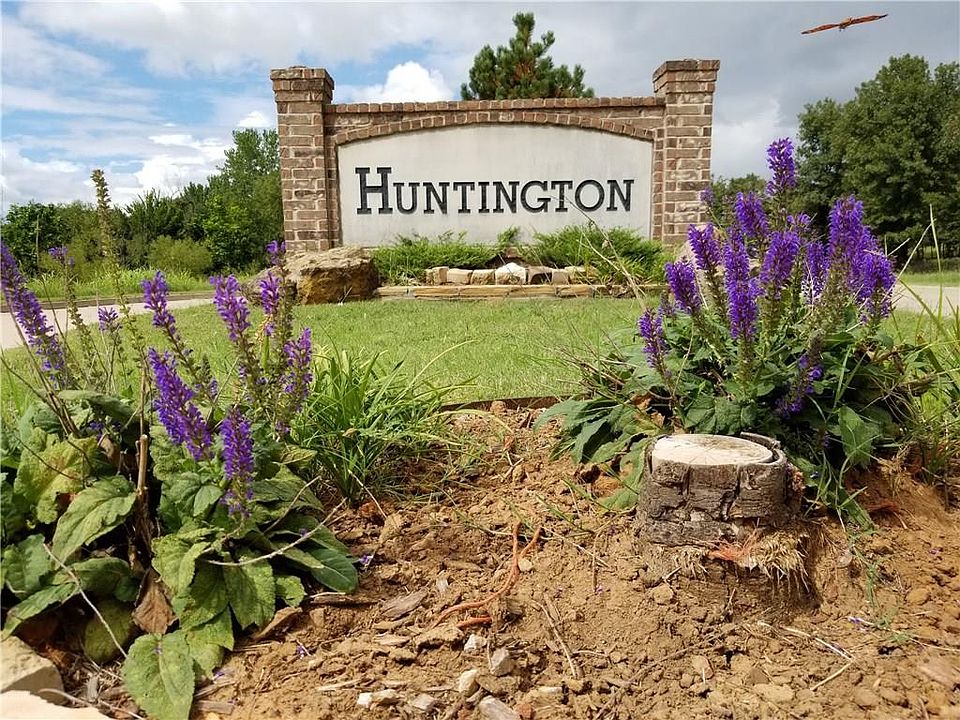 2nd image of 3945 Huntington Pkwy