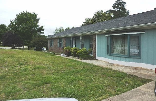 1st image of 5520 Farm House Ln