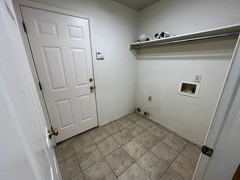 7409 S 93rd East Ave — Photo 8
