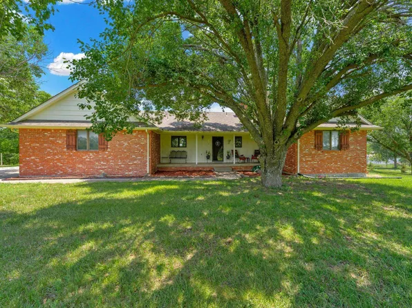 1254 N Osage Rd, Mulvane, KS 67110
