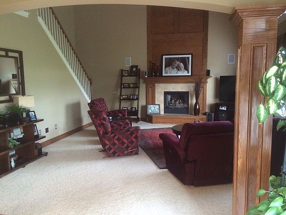 3rd image of 12600 Calumet Cir