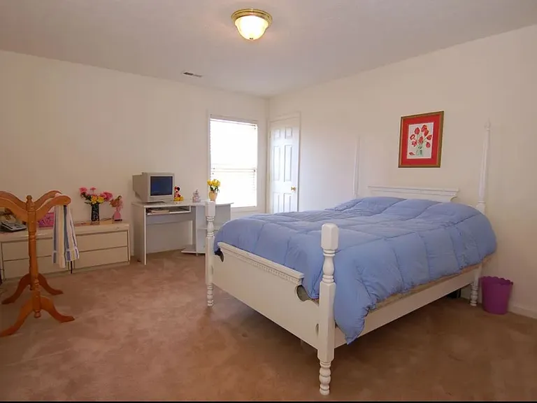 9406 Harlow Ct — Photo 13