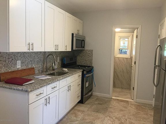 4th image of 21 Murray St