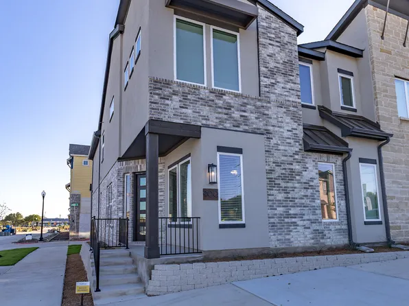 900 Meadowcrest Dr #900, Plano, TX 75075