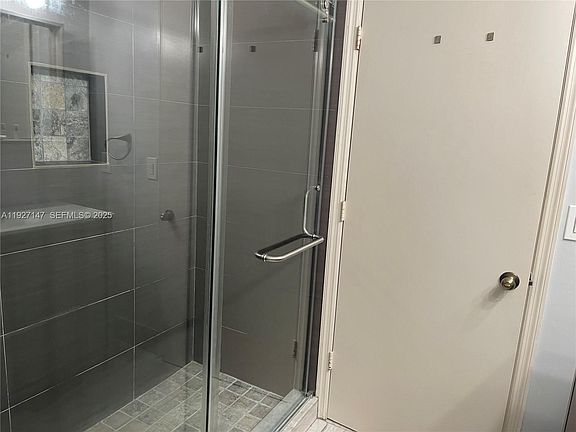 4th image of 1861 Salerno Cir #1861