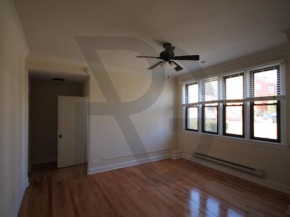 2nd image of 4737 N Hermitage Ave #4737203