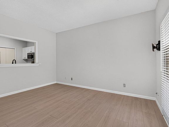 4th image of 14277 Preston Rd APT 512