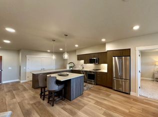 3750 SW Badger Ave #203, Redmond, OR 97756