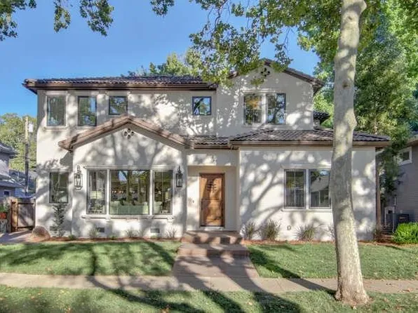 841 43rd St, Sacramento, CA 95819