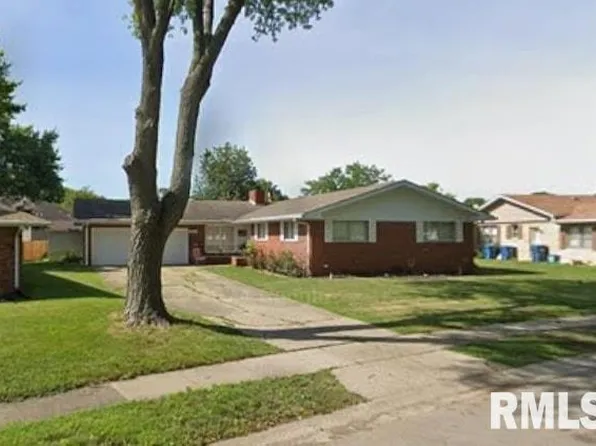 3132 Elmhurst Dr, Springfield, IL 62704