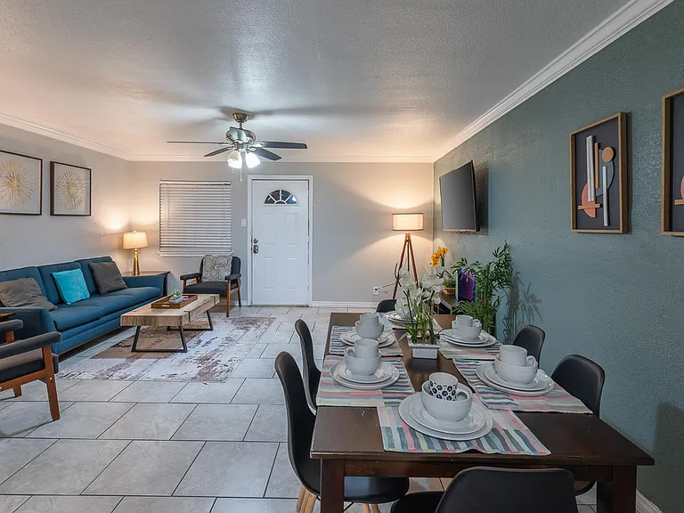 219 Andrews St #7 — Photo 1