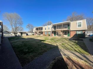 508 Hale Rd APT 18, Clarksville, IN 47129