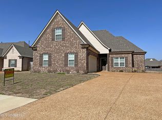 694 Holiday Cv, Hernando, MS 38632