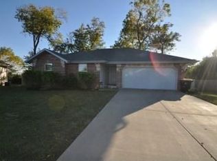 861 S Mahn Ave, Springfield, MO 65802