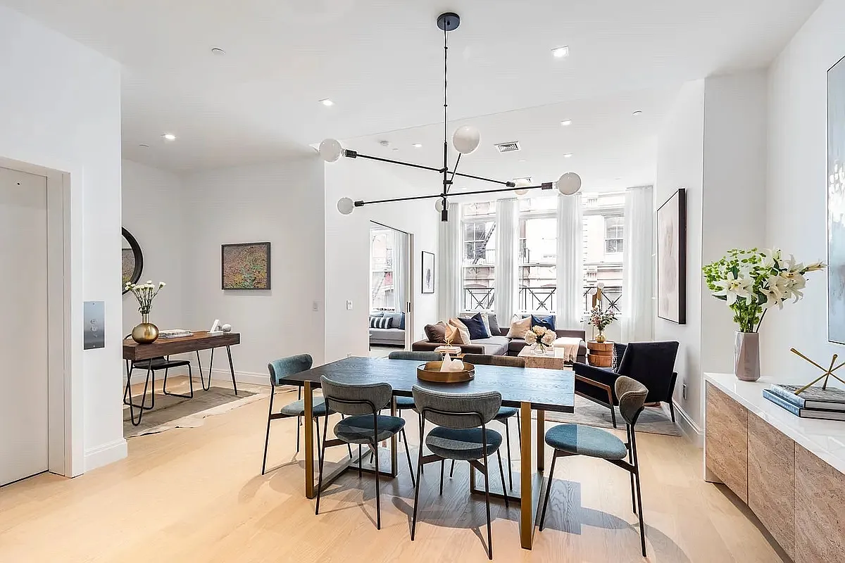 106 Franklin Street — Photo 4
