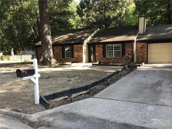114 Elaine Dr, Newport News, VA 23602
