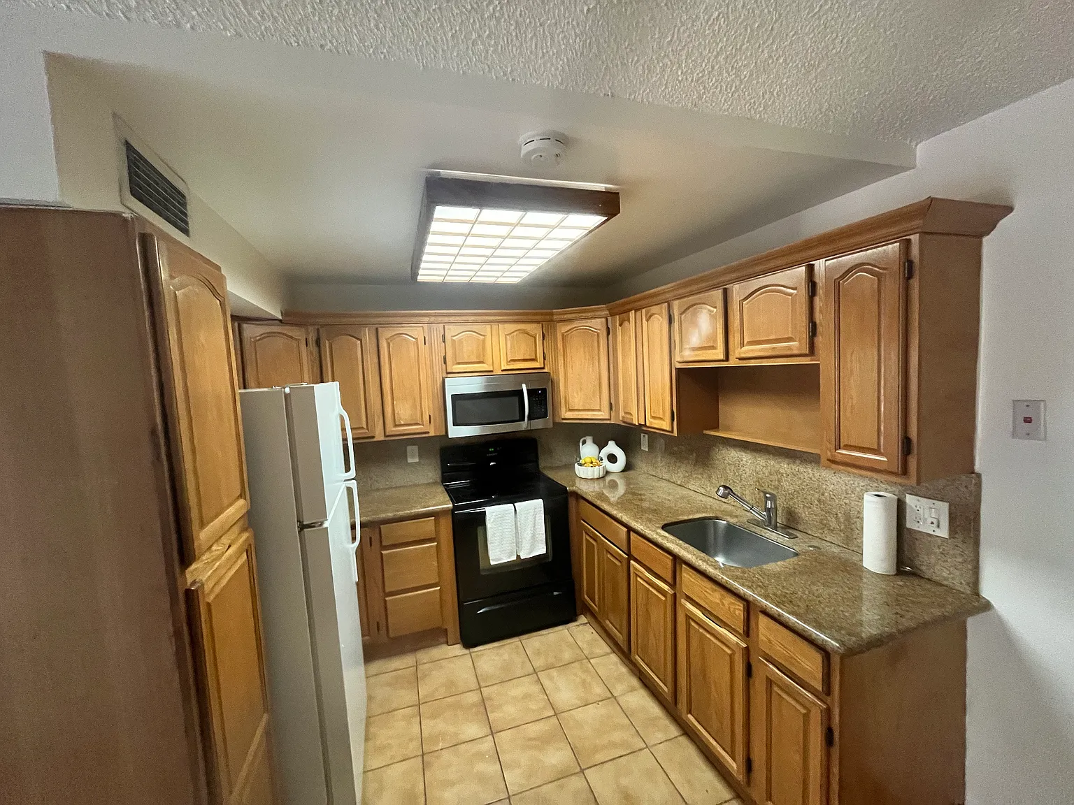 15385 S Dixie Hwy — Photo 1