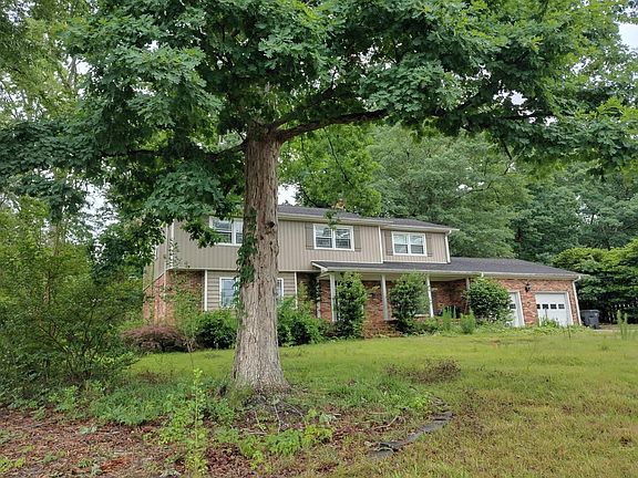 3rd image of 3010 Sussex Rd